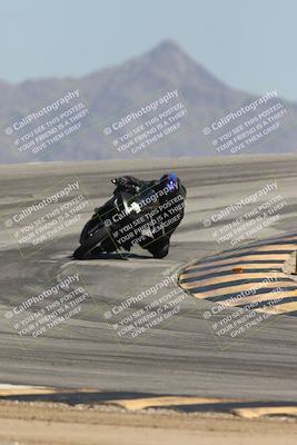 media/Oct-02-2025-Racers Edge (Thu) [[2c91cb6ab3]]/2-A Group/Session 5-Turn 12 (130pm)/